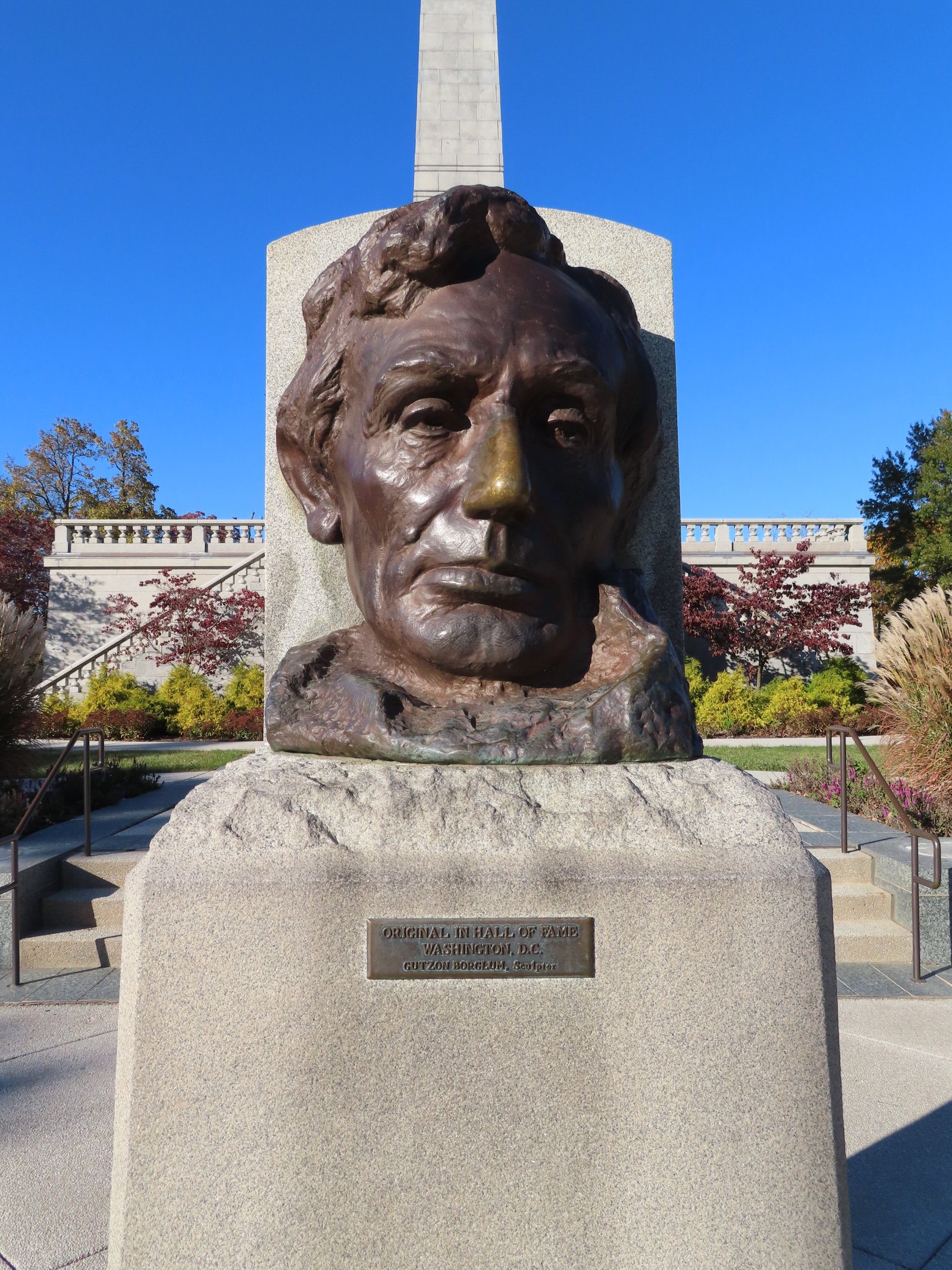 Lincoln bust